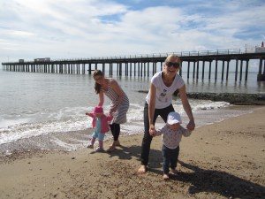 På stranden m Fam Nissen 3