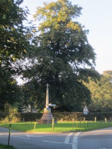 Landsbyens mindemonument for de faldne briter under 1. Verdenskrig