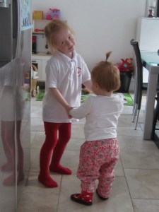 En eftermiddagsdans, med lillesøster, som savner hele dagen