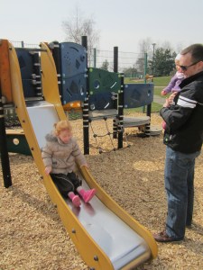 På legepladsen ved Ravenswood 9