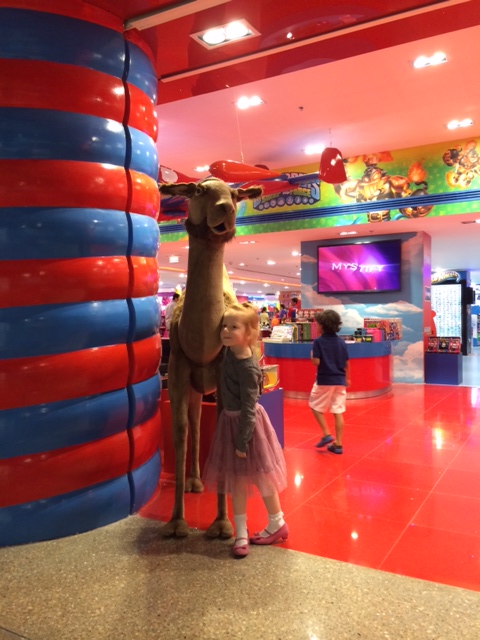 Og Cille fandt en plyskamel!