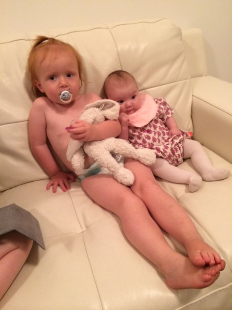 Mille med den søde, lille baby-pige, som besøgte os igår - sammen med sine forældre