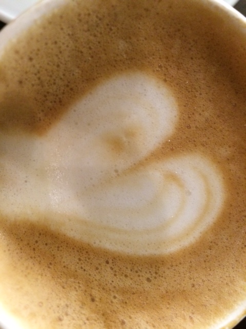 Min morgenkaffe. Jeg har et hårdt liv.