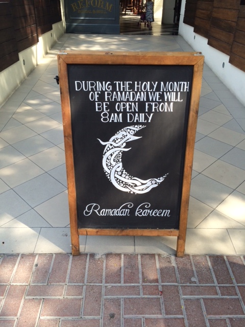 Restauranten er åben fra kl. 8 om morgenen under Ramadanen